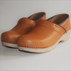 Dansko Nursing/cook clogs